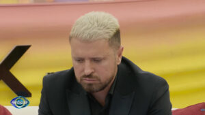 Zbulohet përmbajtja e zarfit të zi: Revoltohen Benita dhe Elijona, “kërcënojnë” se do ta lënë shtëpinë